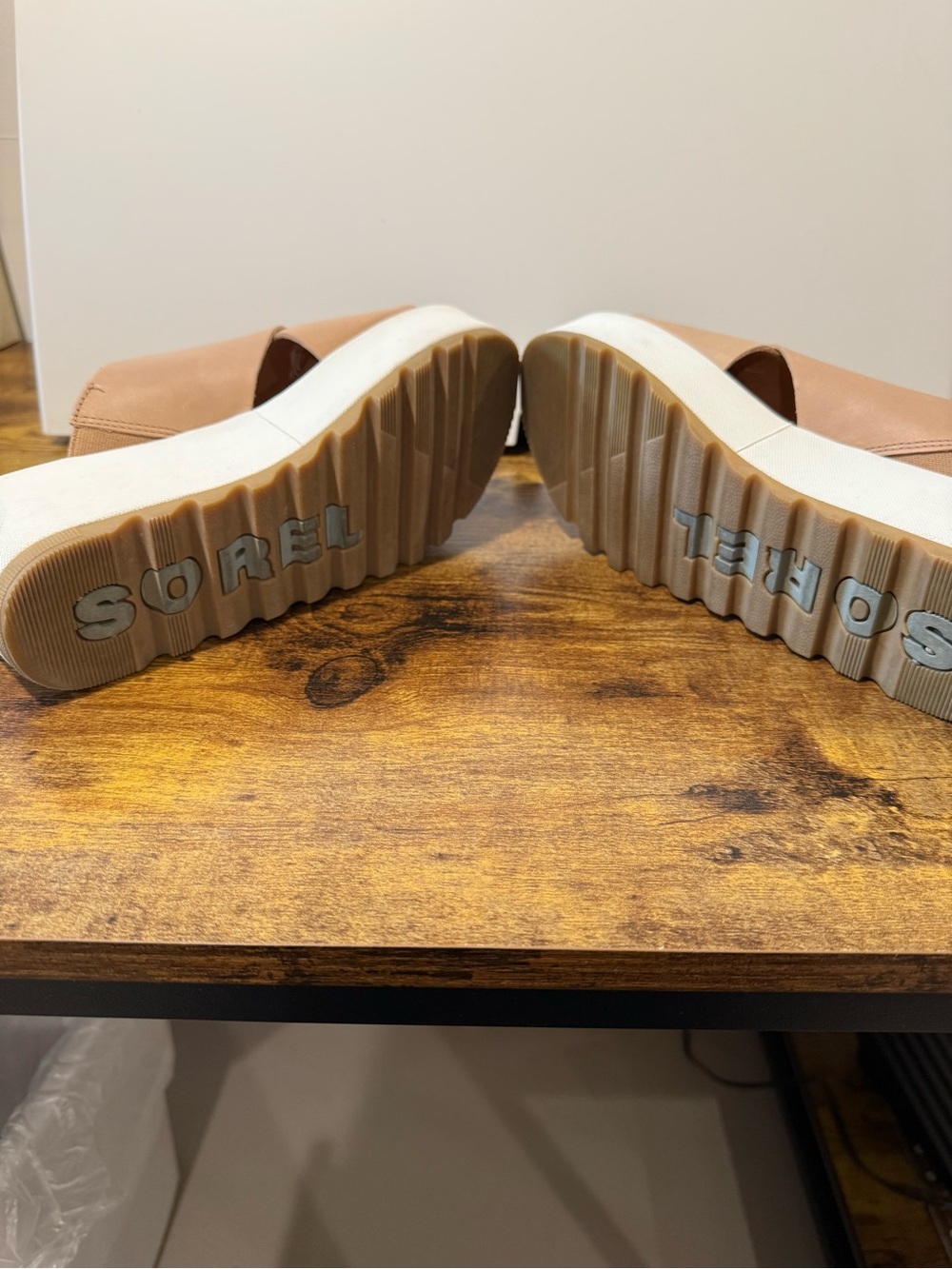 Sorrel platform slides. - Picture 7 of 8
